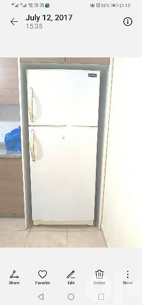 Gaz+Refrigerator+Dresser+Microwave+Salon 800$. 4
