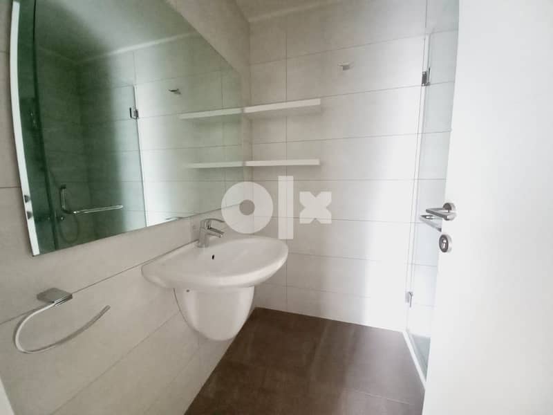 AH23-1501 Apartment for rent in Beirut, Ashrafieh, 190 m2, $1,420 cash 6