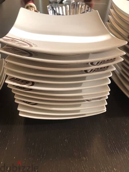 plates , assiettes 3 different size of plates, each size 12 pieces 4