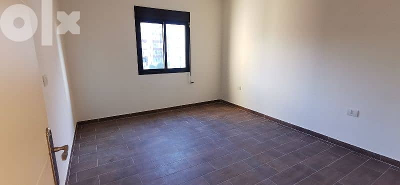 dbayeh 190m 3 large bedroom Wonderfull apartment 500$ 0