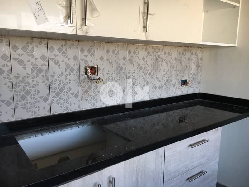 Tiling & Countertops Installation تبليط وتركيب مجالي 2