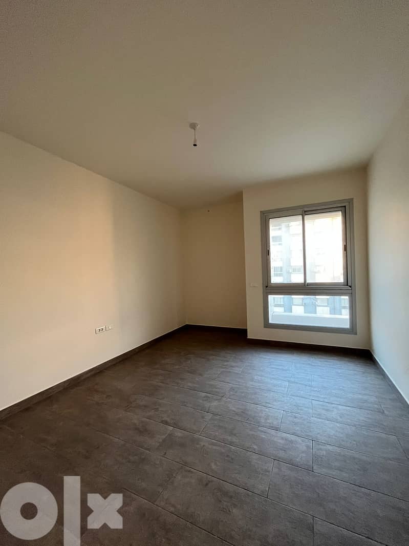 Unfurnished Apartment For Sale in Tallet-al khayat 8