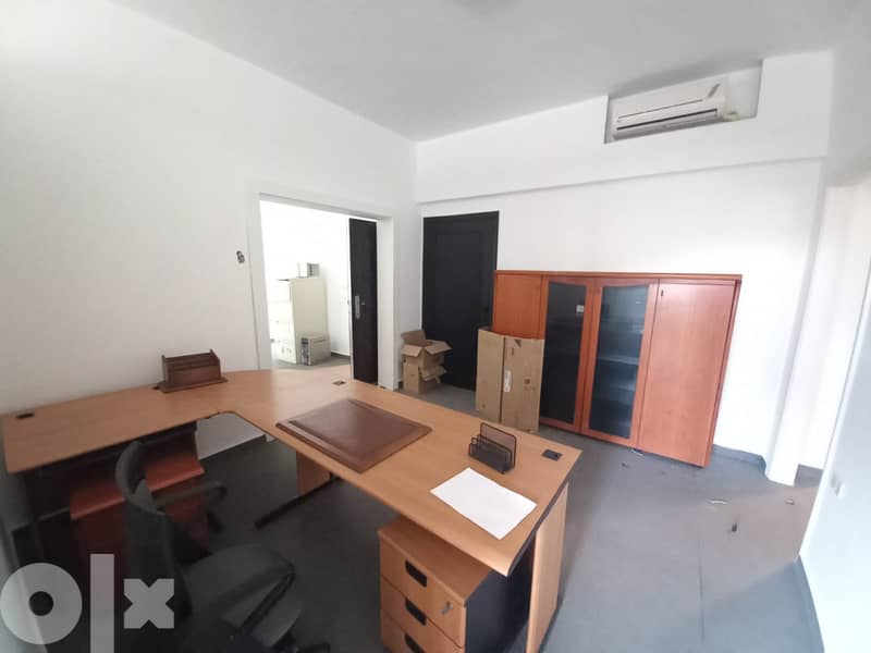 AH23-1535 Office for rent in Beirut, Badaro, 150 m2, 5