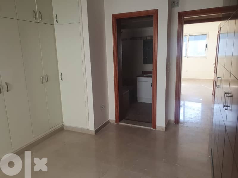 L11120-Furnished Apartment for Sale in Ain al-Mraiseh with Sea View 8