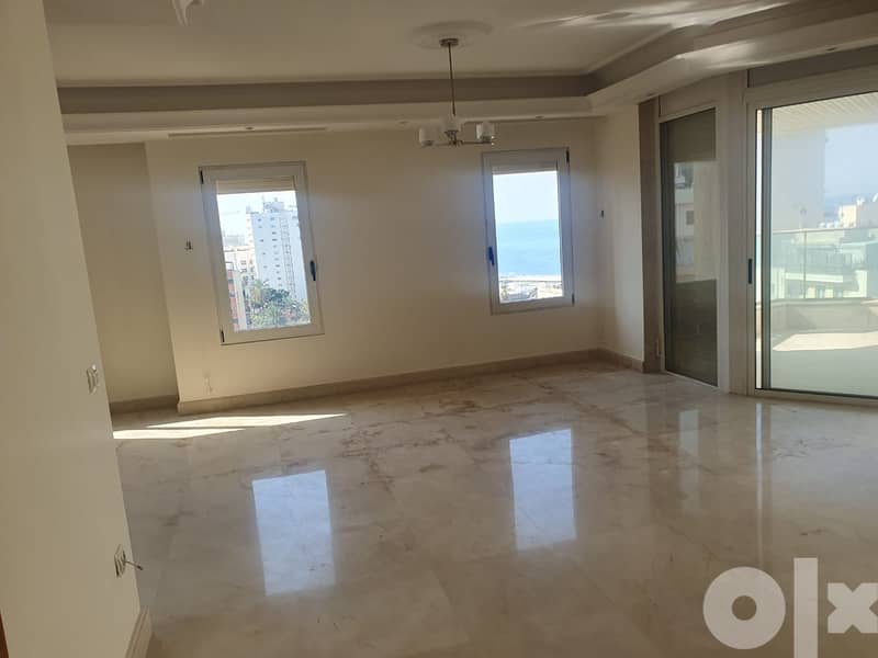 L11121-Furnished Apartment for Rent in Ain al-Mraiseh with Sea View 1