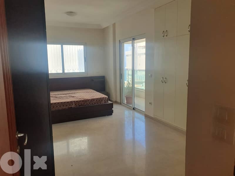 L11121-Furnished Apartment for Rent in Ain al-Mraiseh with Sea View 6