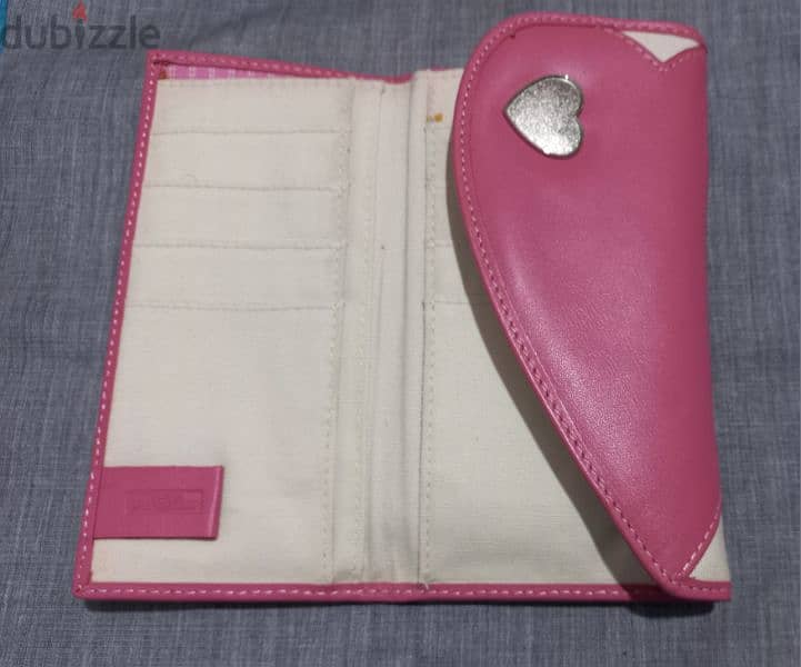 woman wallet purse 1