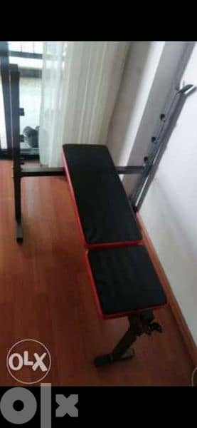 bench + 3 axe + weight  30 kilo rubber Like new