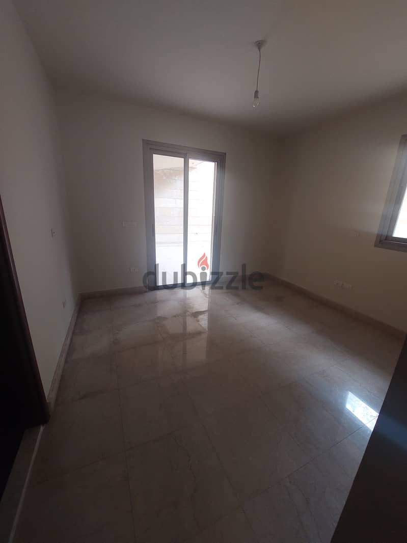 Apartment for Rent in Aoukar, Metn with Terrace 6