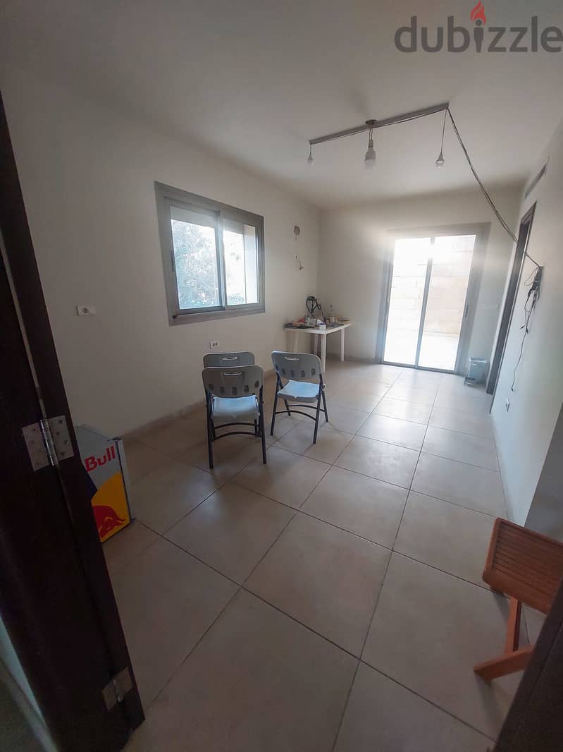Apartment for Rent in Aoukar, Metn with Terrace 9