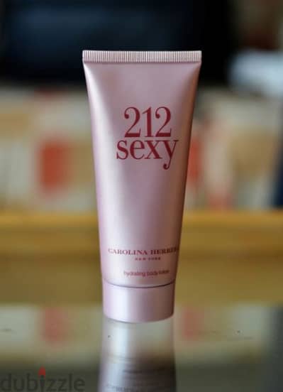 Carolina Herrera 212 sexy 100ml  body lotion 1=7$ or 3=15$