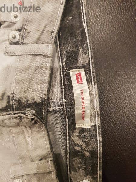 Levi's Jean's short for 10 years 1
