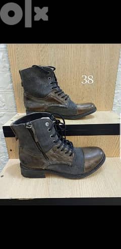 boots size 38 0