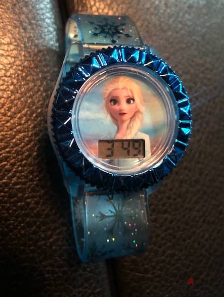 LCD flashing lights watch, frozen, ELSA digital watch ساعة للاولاد 0