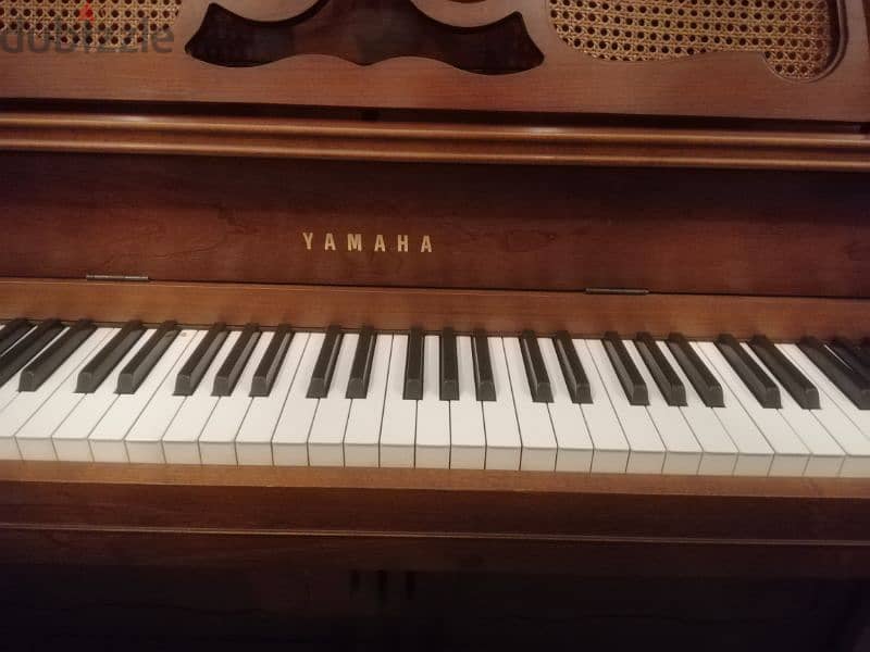Piano yamaha disklavier model mx85 like new tuning waranty 3 pedal 3