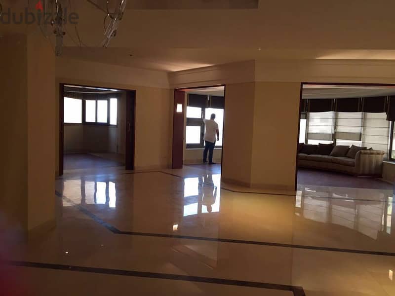 Luxurious Apartment for rent in Ramlet El Baida with view 3
