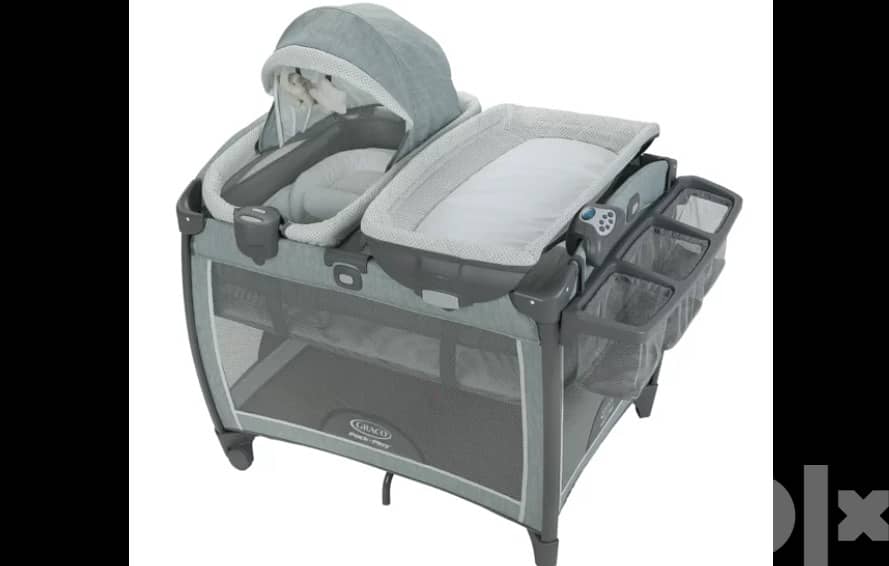 Graco Parc and Porte Bebe 1