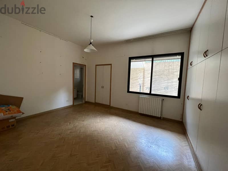 L11180 - A 600 Sqm Apartment for Sale in Adma with a Garden and a Pool 4