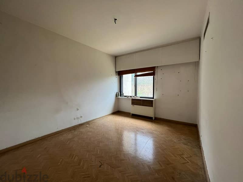 L11180 - A 600 Sqm Apartment for Sale in Adma with a Garden and a Pool 7