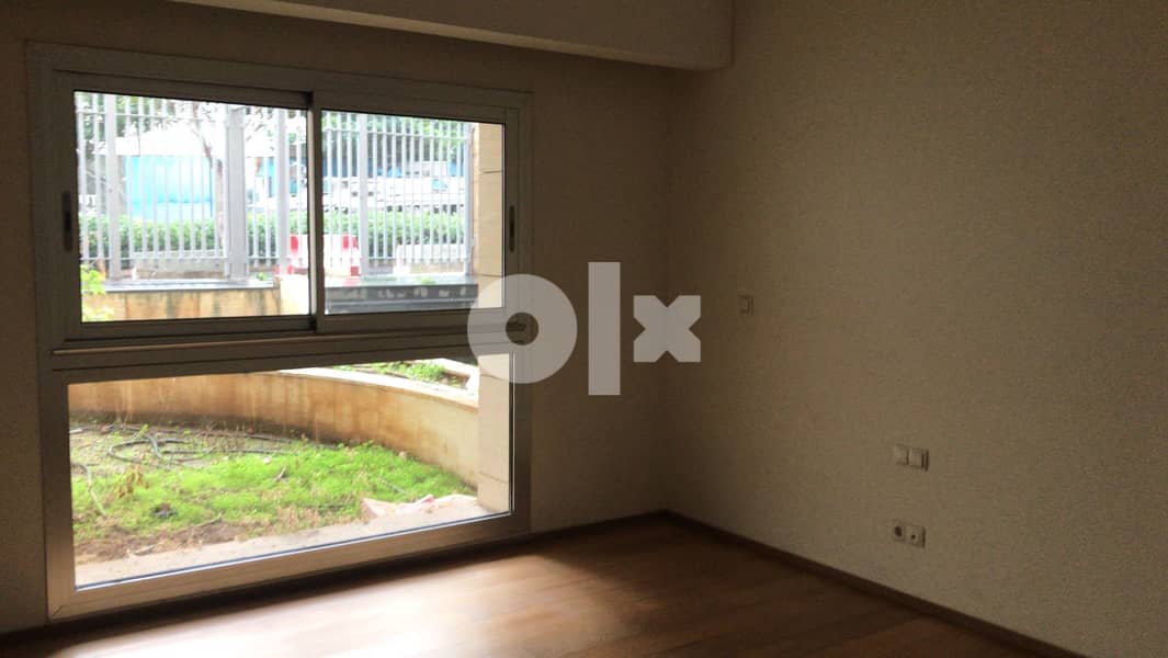 L11171-Furnished 1-Bedroom Apartment with Terrace for Rent in Downtown 1