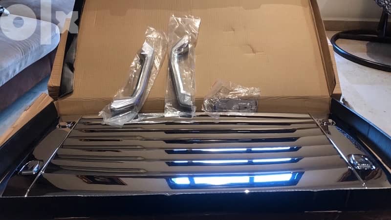 Hummer H3 chrome hood vent 1