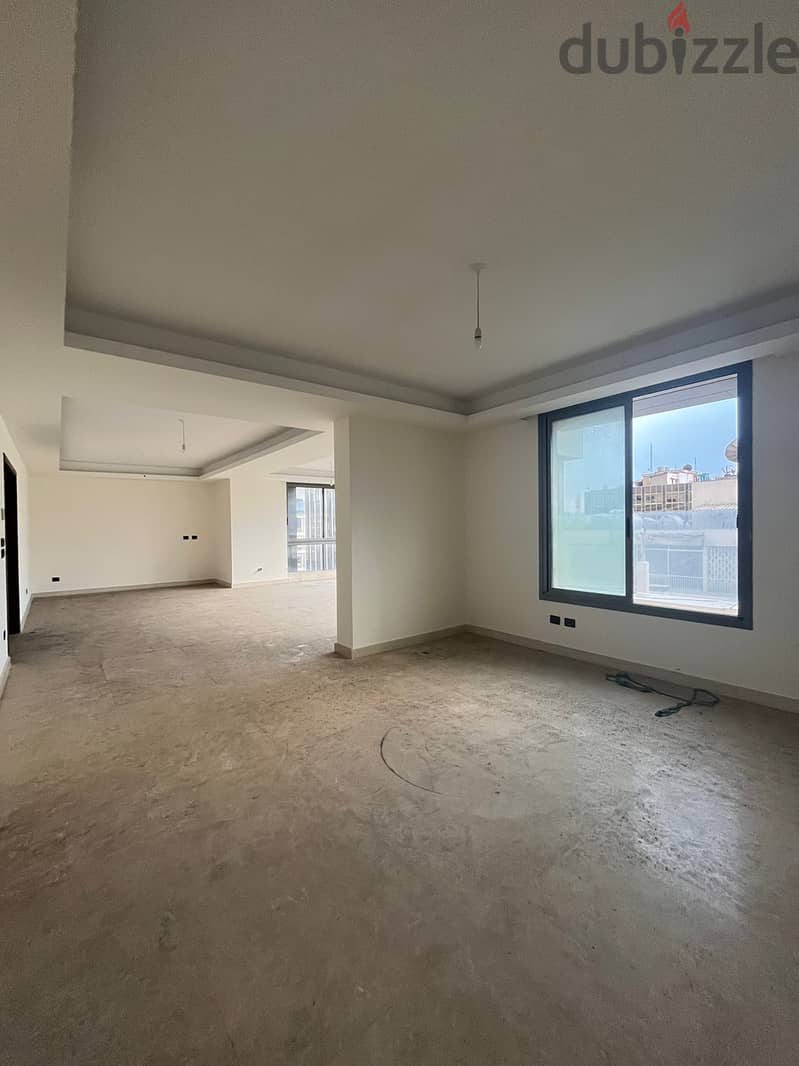 Apartment For Sale in Mar Elias شقة غير مفروشة للبيع في مار الياس 1