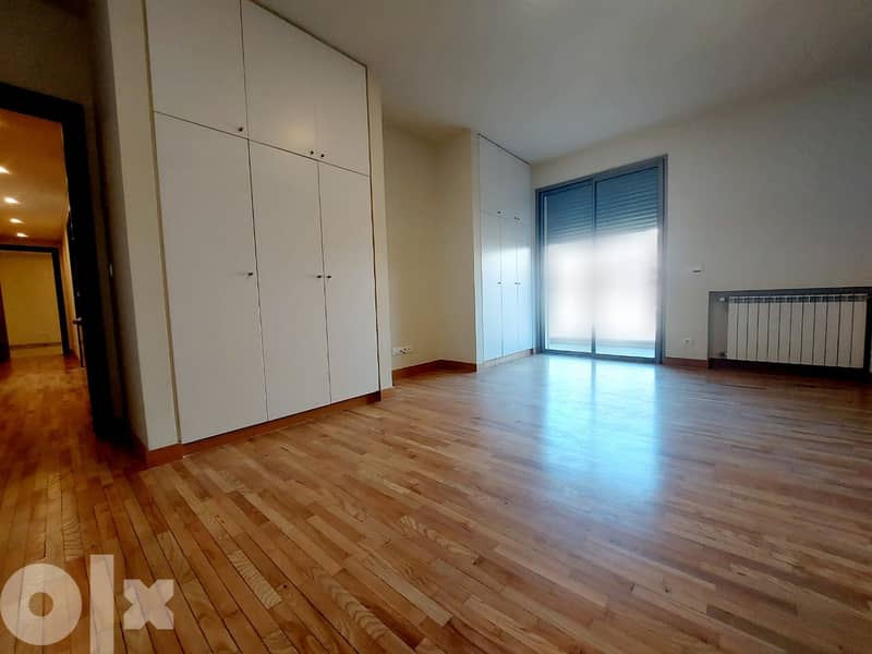 RA23- 1568 Spacious apartment in Beirut,Saifi for rent,300m,$2333 cash 2