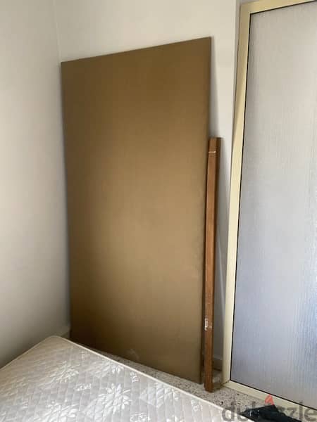 خشبة تخت ملبس اسفنج وقماش قياس طول ٢ م عرض ١ 0