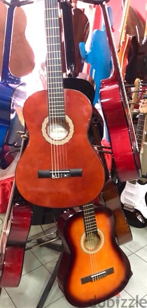 غيتار كلاسيك مميز متوفر بعدة الوان guitar classic all new in box