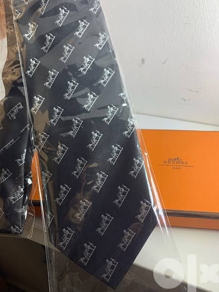 Hermes Tie *authenthic* horse robot black/white edition 5