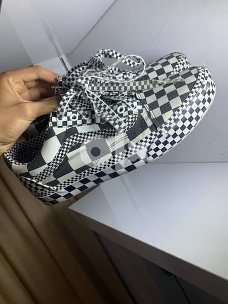 Vans All Over Checkerboard edition Authenthic like new 2