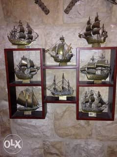 8 Ships in Bronze