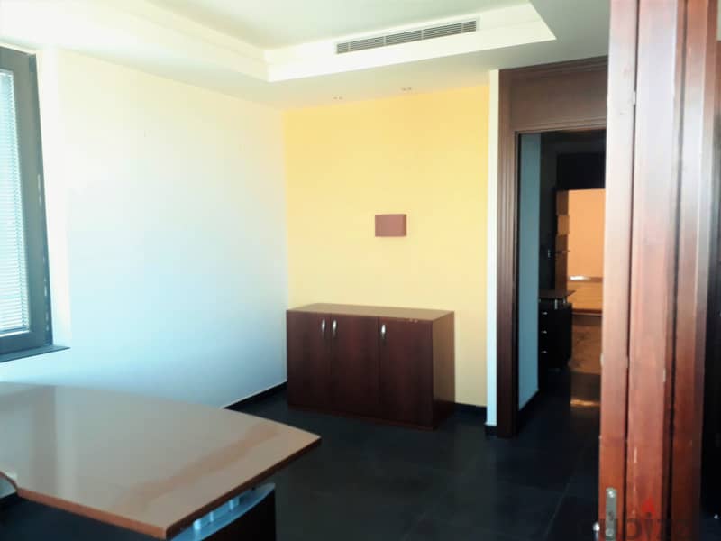 RWK155EG -  Office For Rent in Kaslik - مكتب للإيجار في الكسليك 1