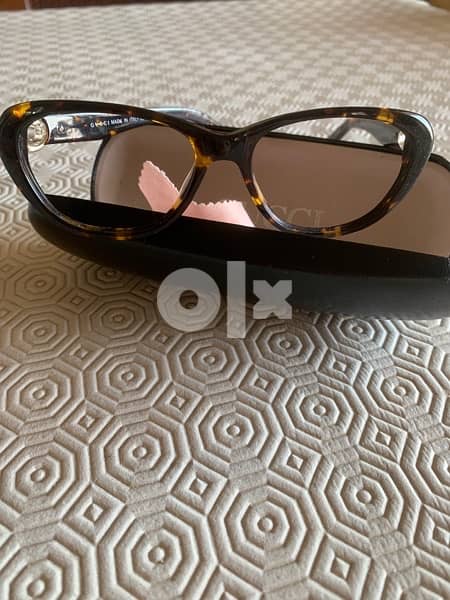eye glasses Gucci brand . authentic 2