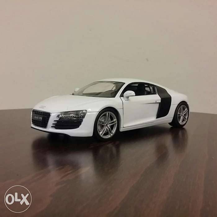 Audi R8 diecast car model 1:24 1