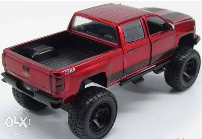 '14 Chevy Silverado diecast car model 1:24 2