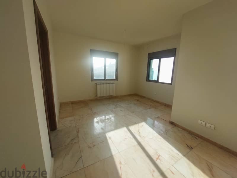 185 SQM Apartment in Ain Aar with Sea and Mountain View 4