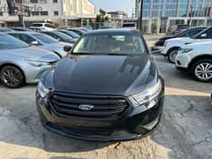 Ford  toures 2018 like new very clean new tires 0
