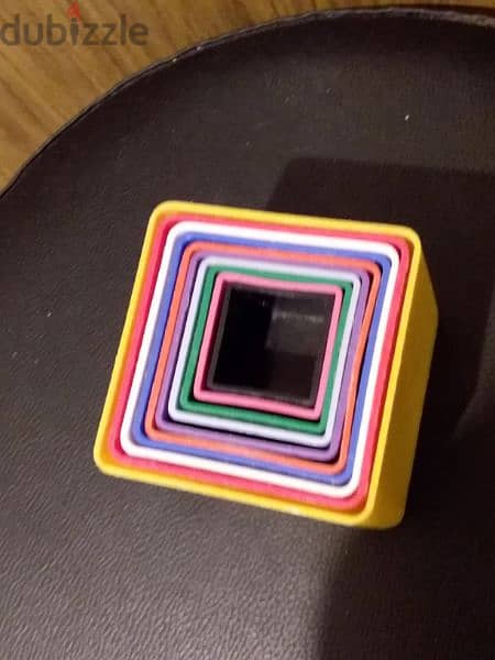 ASSEMBLING CUBES by syze Child great plastic colored squares boxes toy 1