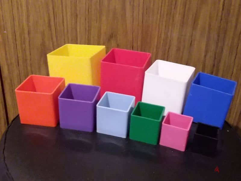 ASSEMBLING CUBES by syze Child great plastic colored squares boxes toy 1