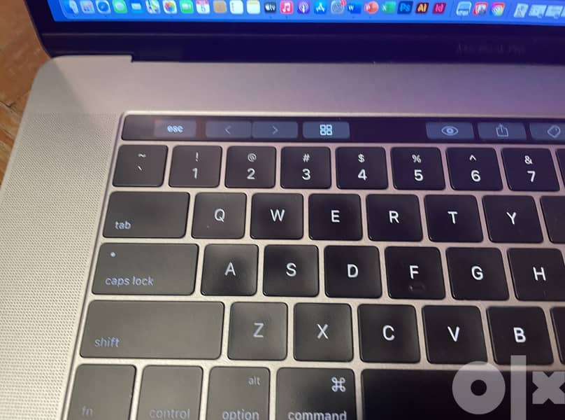 Macbook pro 2016 touch Bar 6