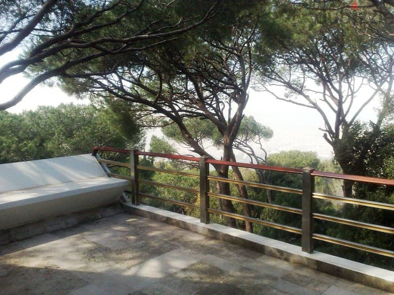Villa for sale in Ain Saadeh with 1000 Sqm garden | Sea view 9