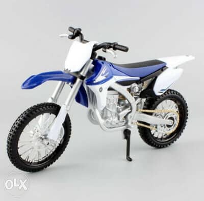 Yamaha YZ450F diecast motorcycle model 1:12.