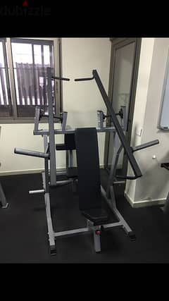 lat pull down & hummer chest like new used 2 months 70/443573 RODGE