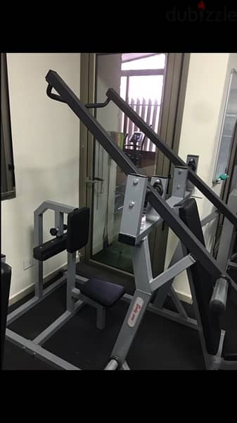 lat pull down & hummer chest like new used 2 months 70/443573 RODGE 1