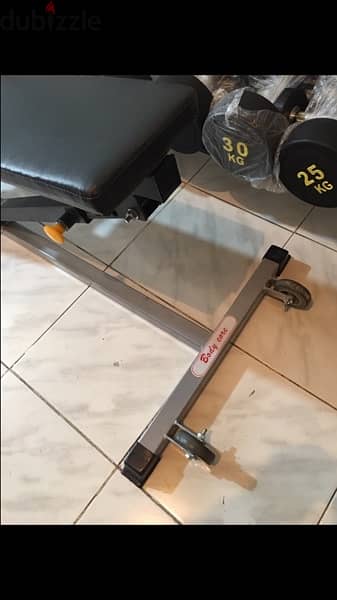 bench like new for home and gym used 70/443573 RODGE 5