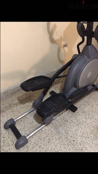 spirit elliptical for home and gym used like new 70/443573 RODGE 5