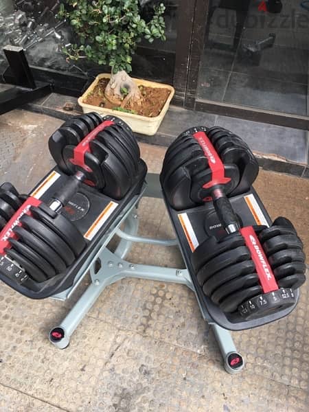 bowflex original like new with stand we have also all sports equipment 2