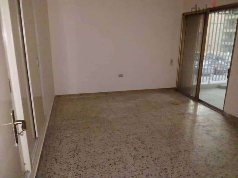 215 Sqm | Apartment For Rent In Rawche 3