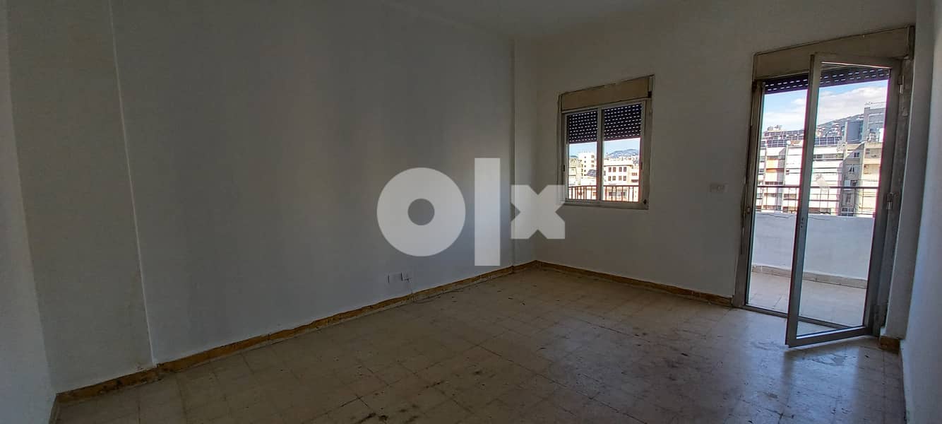 Roof apartment In  Zalka شقة  كبيرة ,وف في الزلقا 11